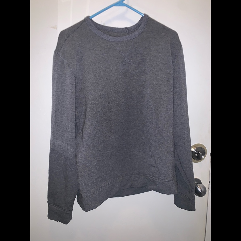 Jachs New York plush crewneck sweater, super cozy! Pairs well with any outfit!